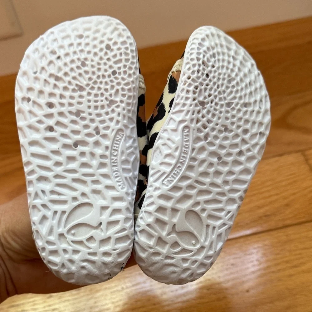 Leopard Print Water Shoes size 5